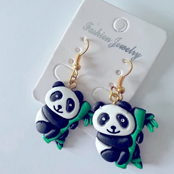 CLEARANCE Fashion Jewelry Panda Earrings - Picture 1 of 12